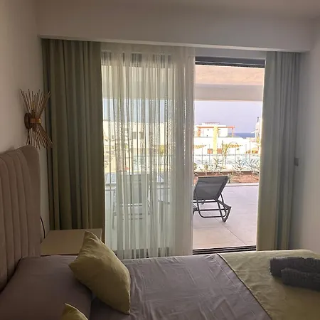 Mykonos Homes Cyprus * كيرينيا