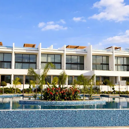 Mykonos Homes Cyprus 키레니아