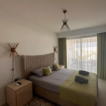 Mykonos Homes Cyprus Apartmán *