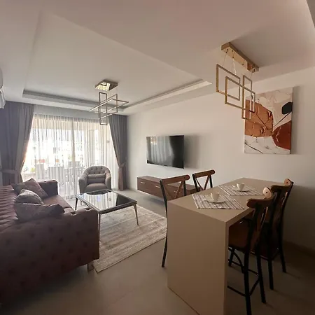 Luxurious With Private Jacuzzi Apartament *