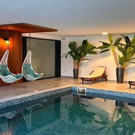 Luxurious With Private Jacuzzi Kirenia